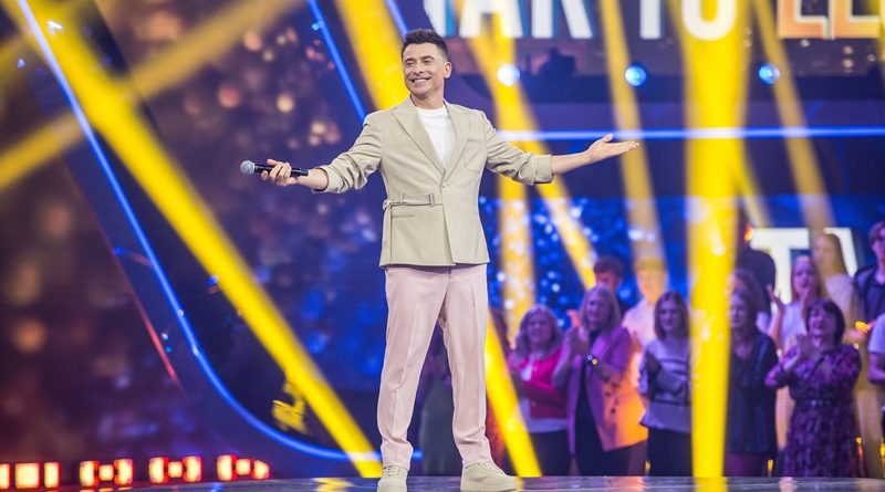 Pierwsze odcinki „Tak to leciało!” z udziałem Kacpra Kuszewskiego