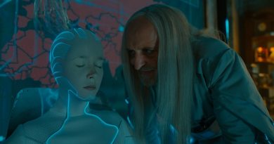 Monika Brodka zaskakuje w nowej roli na dużym ekranie! Artystka dołączyła do obsady filmu „Kleks i wynalazek Filipa Golarza" w reżyserii Macieja Kawulskiego. Wciela się w postać robotycznej dziewczyny, której wygląd wymagał zastosowania efektów specjalnych