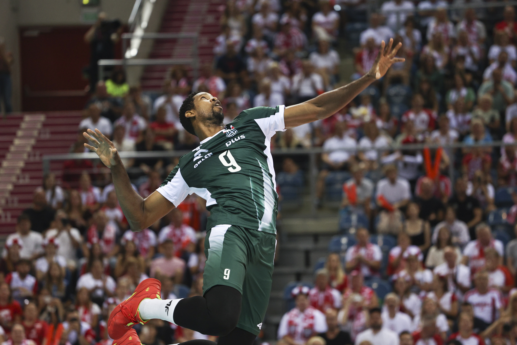 Biało-czerwoni wygrywają na otwarcie XXII Memoriału Wagnera w Krakowie. Przy komplecie publiczności pokonali 3:0 Serbów