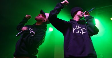 nie tylko kontynuacja ich muzycznej podróży, ale także spełnienie obietnicy z ostatniego utworu na płycie: „Koniec okazał się zaledwie początkiem”.