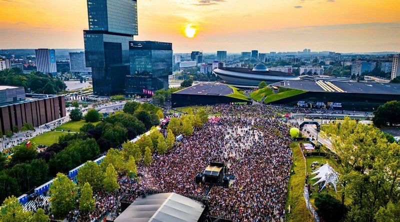 11 września minie 161 lat od chwili, gdy Katowice otrzymały prawa miejskie. Jak co roku z tej okazji na Katowiczanki i Katowiczan czeka wiele atrakcji, w tym wielkie muzyczne święto – koncert Urodziny Miasta „Kocham Katowice". Oto przegląd głównych wydarzeń urodzinowych.