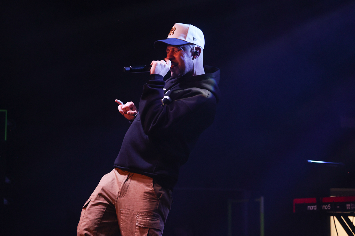 Alien x Majtis 1-9754