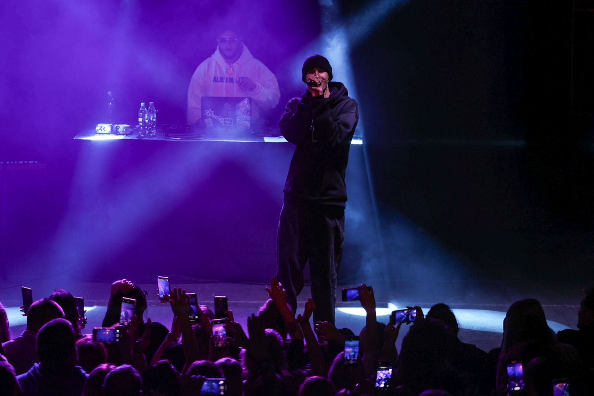 Alien x Majtis 1-9780