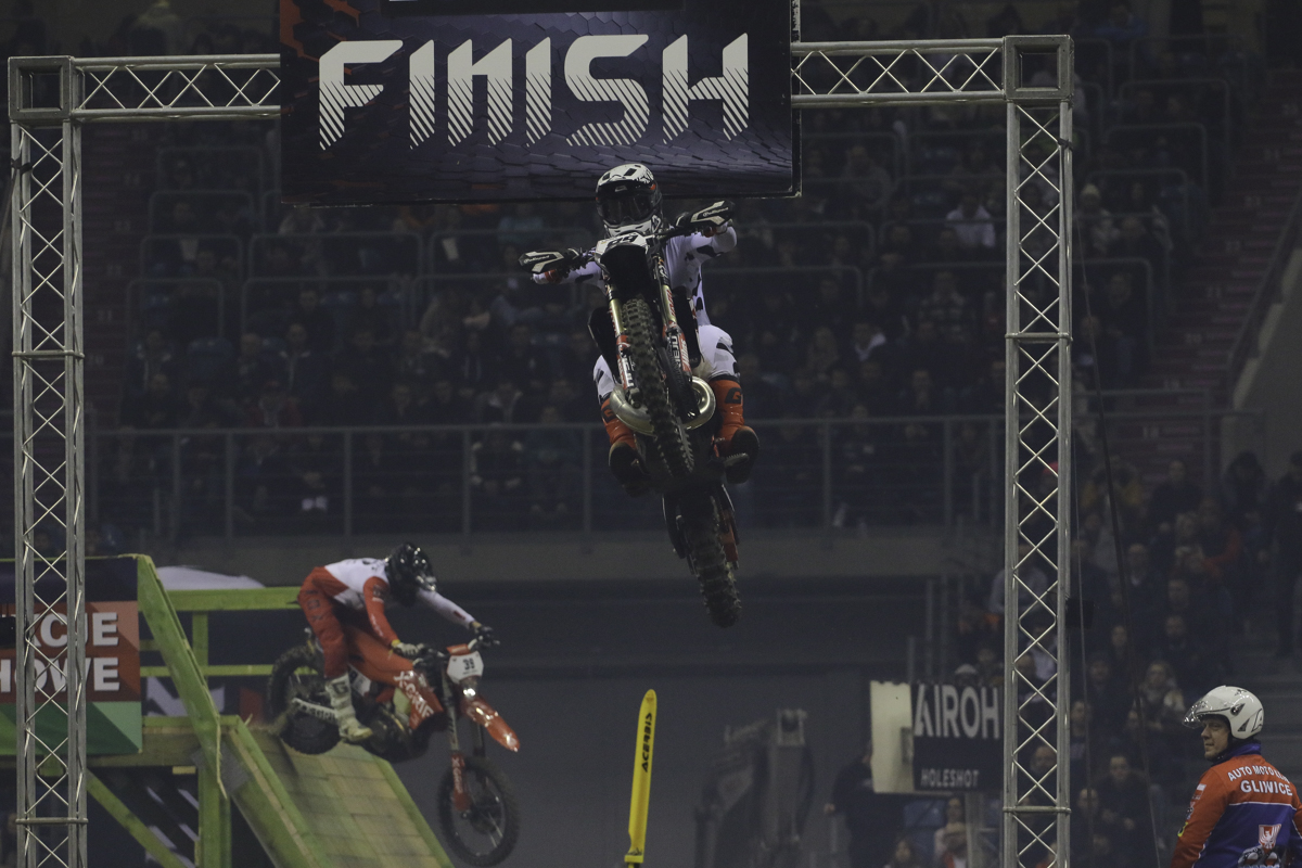 Super Enduro 7 (1 of 1)