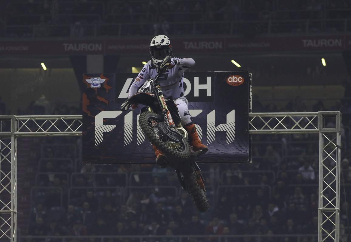 Super Enduro 8 (1 of 1)