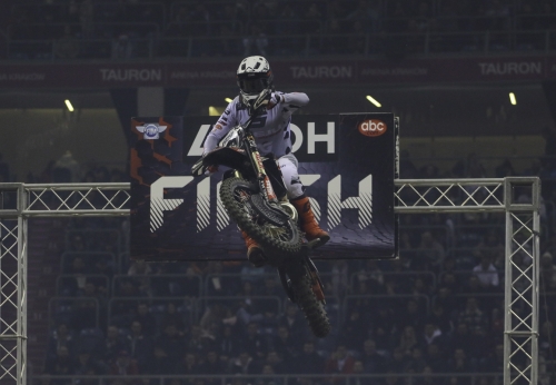 Super Enduro 8 (1 of 1)